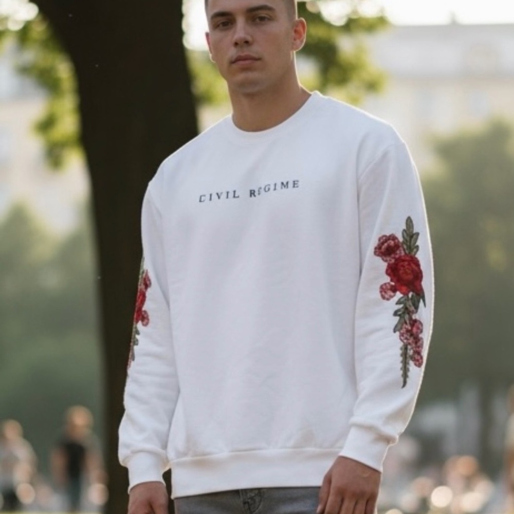 Civil Regime Red Rose Embroidered Crewneck Sweatshirt Adult Size Large  NWOT